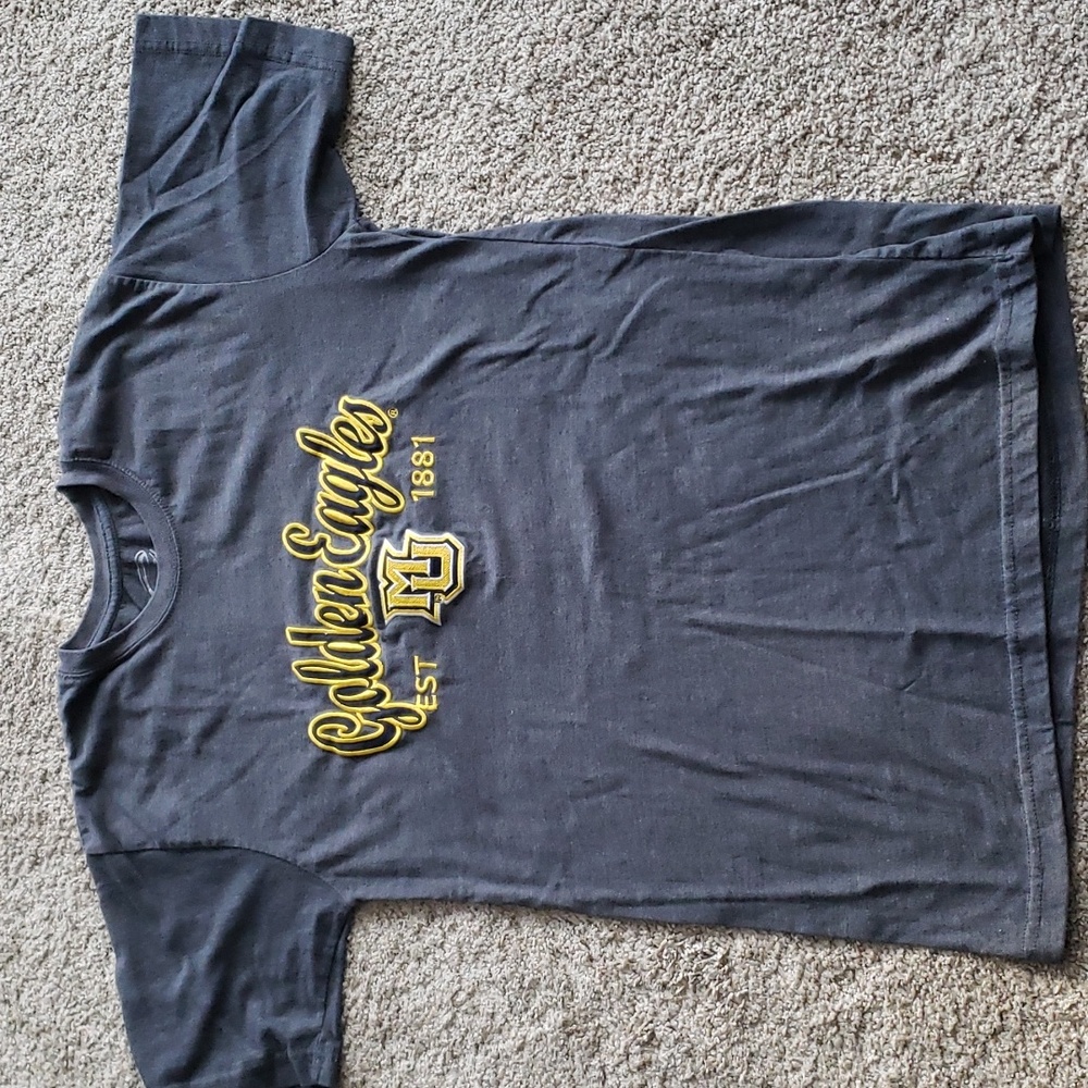 Men's Marquette Golden Eagles Cadre Gray Short Sleeve Embroidered T-Shirt Sz. L